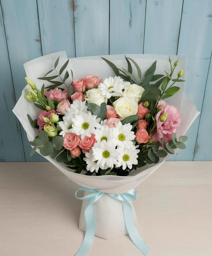 Букет цветов из: Розы, Лизиантусы и Хризантемы в Славске