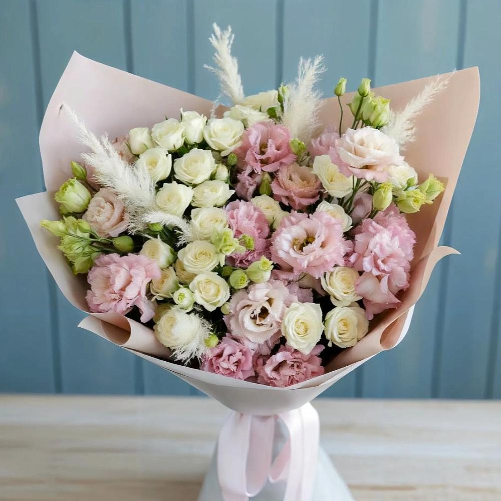 Букет цветов из: Альстромерии и Розы в Славске