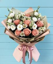 Букет цветов из:  Розы, Альстромерии и Лизиантусы в Славске
