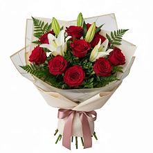 Букет цветов из:  Лилии и Розы в Славске