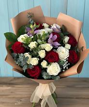 Букет цветов из:  Розы и Альстромерии в Славске