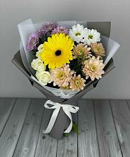 Букет цветов из:  Розы, Герберы и Хризантемы в Славске