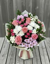 Букет цветов из:  Альстромерии, Гвоздики, Розы и Хризантемы в Славске