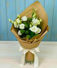 Букет цветов из:  Хризантемы и Лизиантусы в Славске