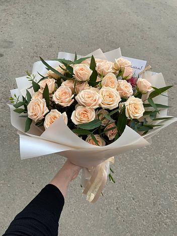 Букет Кремовые розы Латте в Славске