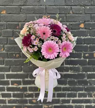 Букет цветов из:  Герберы и Хризантемы в Славске