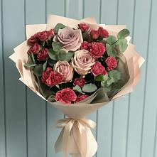 Букет цветов из:  Гвоздики и Розы в Славске