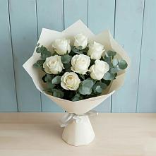 Букет Белые розы в Эвкалипте в Славске