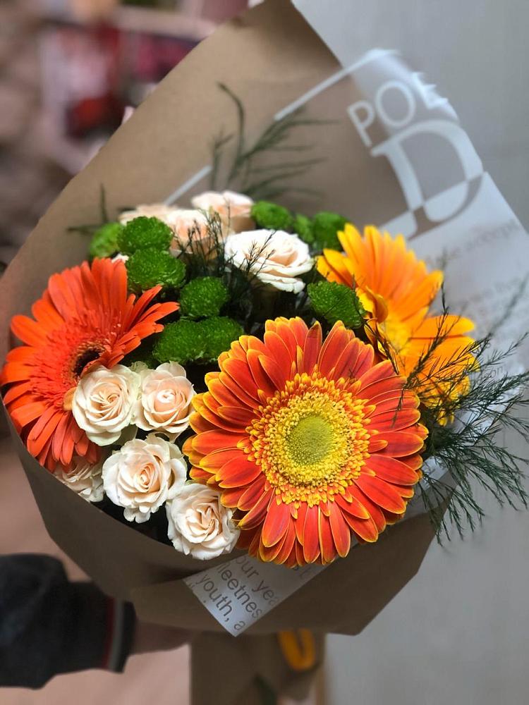 Букет цветов из: Герберы, Хризантемы и Розы в Славске