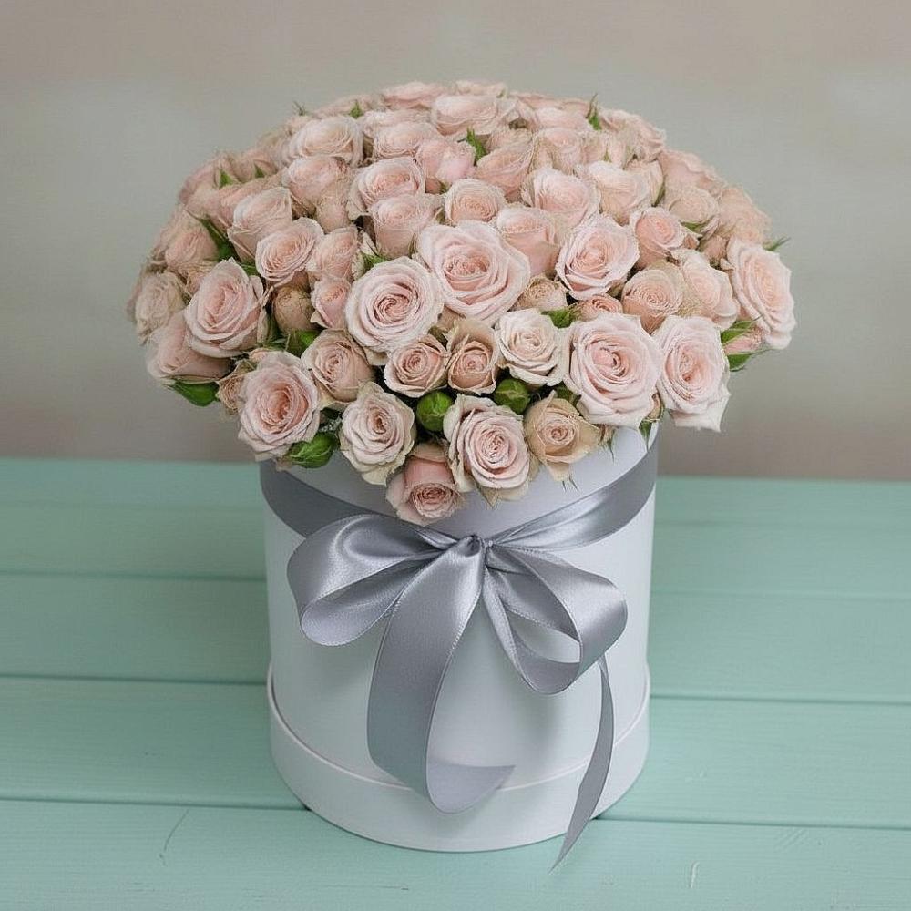 Цветочная композиция из Розы в шляпной коробке в Славске